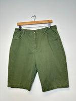 Charger l&#39;image dans la galerie, Vintage Army Green Shorts - L/34
