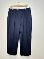Charger l&#39;image dans la galerie, Vintage Navy Wool Pants - XL/36

