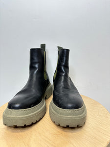 Shoe the Bear Black/Green Leather Boots - W7