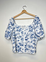 Load image into Gallery viewer, Rachel Zoe White/Blue Floral Top  - 1XL
